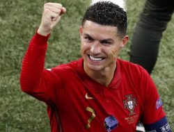 Ali Daei Merasa Terhormat Ronaldo Akan Patahkan Rekornya